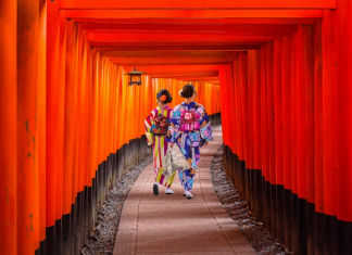 Cẩm nang tham quan đền thờ Fushimi Inari Taisha khi du lịch Nhật Bản Cẩm nang tham quan đền thờ Fushimi Inari Taisha khi du lịch Nhật Bản