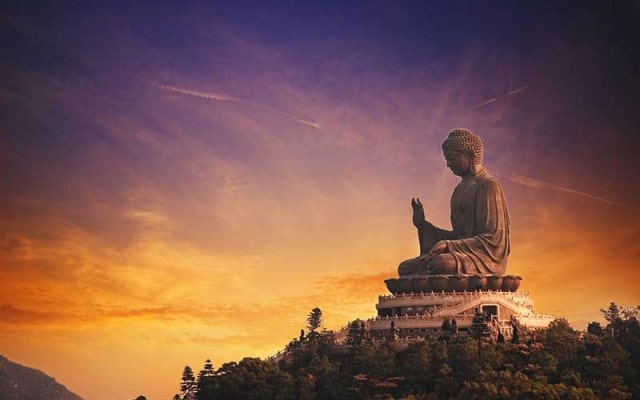 Lên đỉnh Ngong Ping chiêm ngưỡng tượng Phật Thiên Đàn lớn nhất Hồng Kông