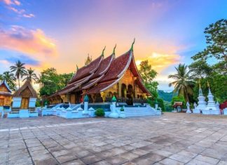 Chiêm ngưỡng vẻ đẹp cổ kính của cố đô Luang Prabang khi du lịch Lào Chiêm ngưỡng vẻ đẹp cổ kính của cố đô Luang Prabang khi du lịch Lào