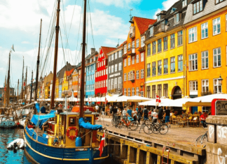 Khám phá thủ đô Copenhagen của Đan Mạch nổi tiếng trong tour Châu Âu Khám phá thủ đô Copenhagen của Đan Mạch nổi tiếng trong tour Châu Âu